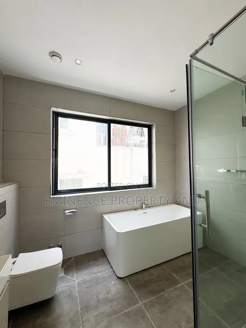 5bdrm Duplex in Old Ikoyi for sale in Old Ikoyi