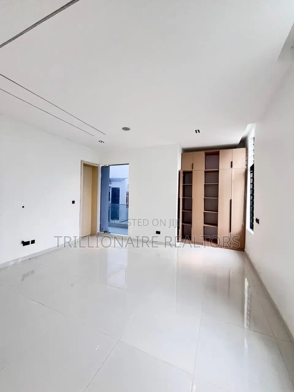 5bdrm Duplex in Hampton Lake, Chevron for sale in Chevron