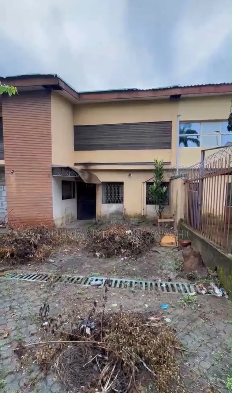 3bdrm Duplex in Area 3 for sale in Area 3