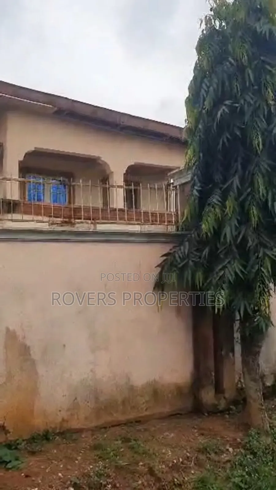 Furnished 11bdrm House in Orilowo for sale in Orilowo