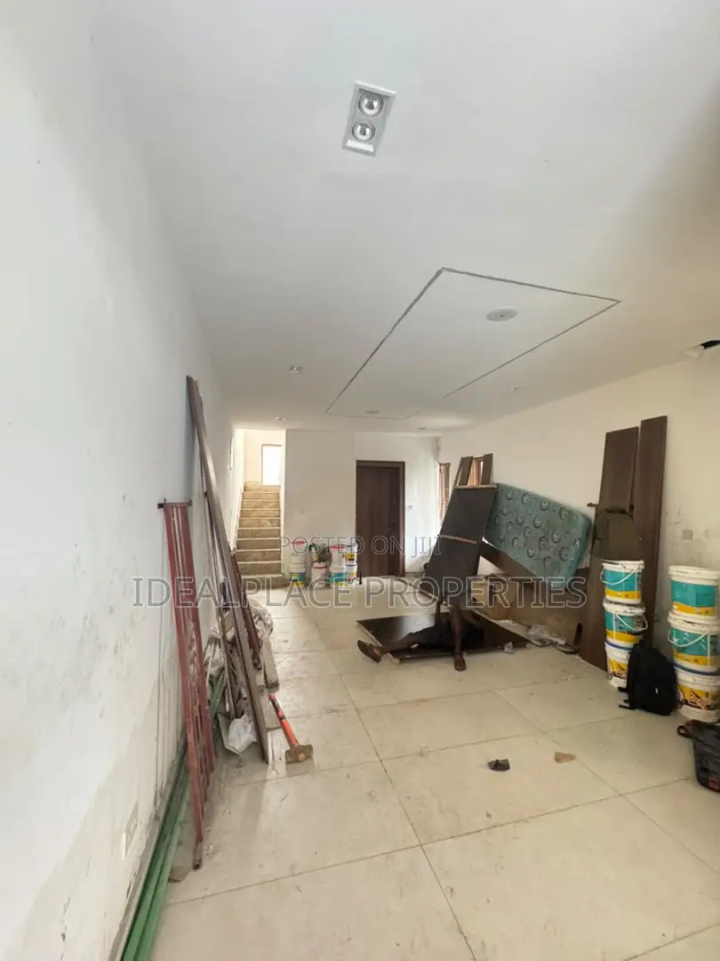 4bdrm Duplex in Adeniyi Jones for sale in Adeniyi Jones