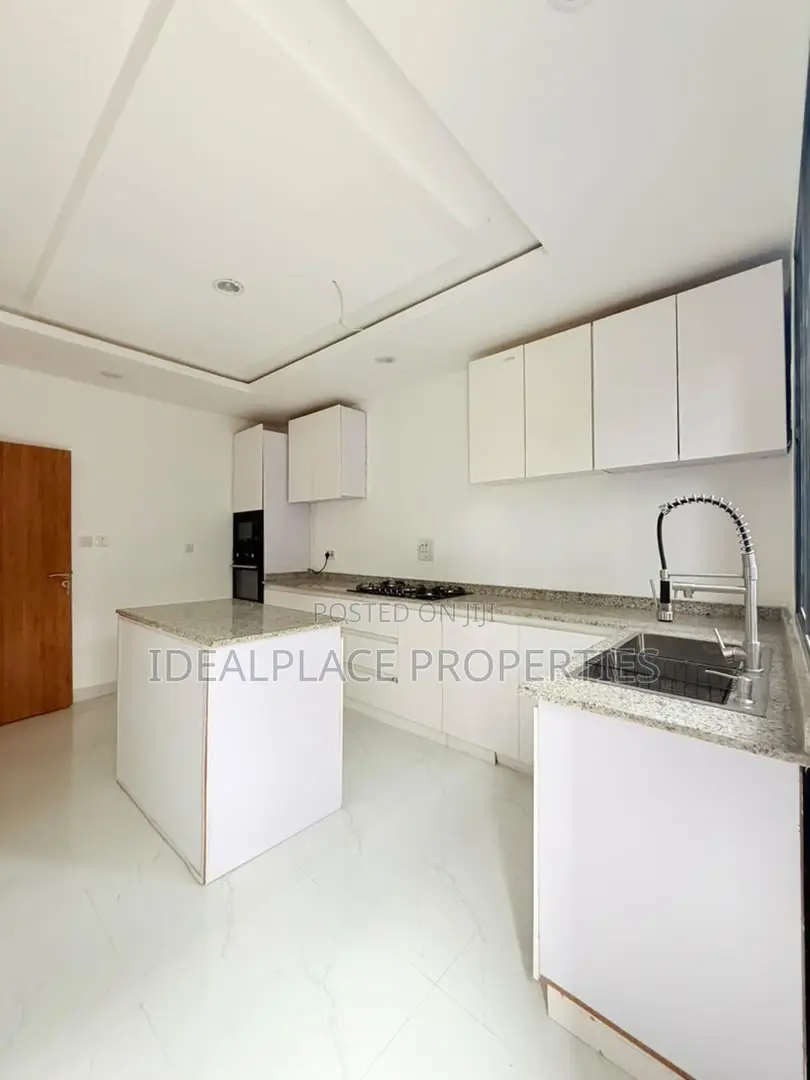 4bdrm Duplex in Isheri North for sale in Isheri North