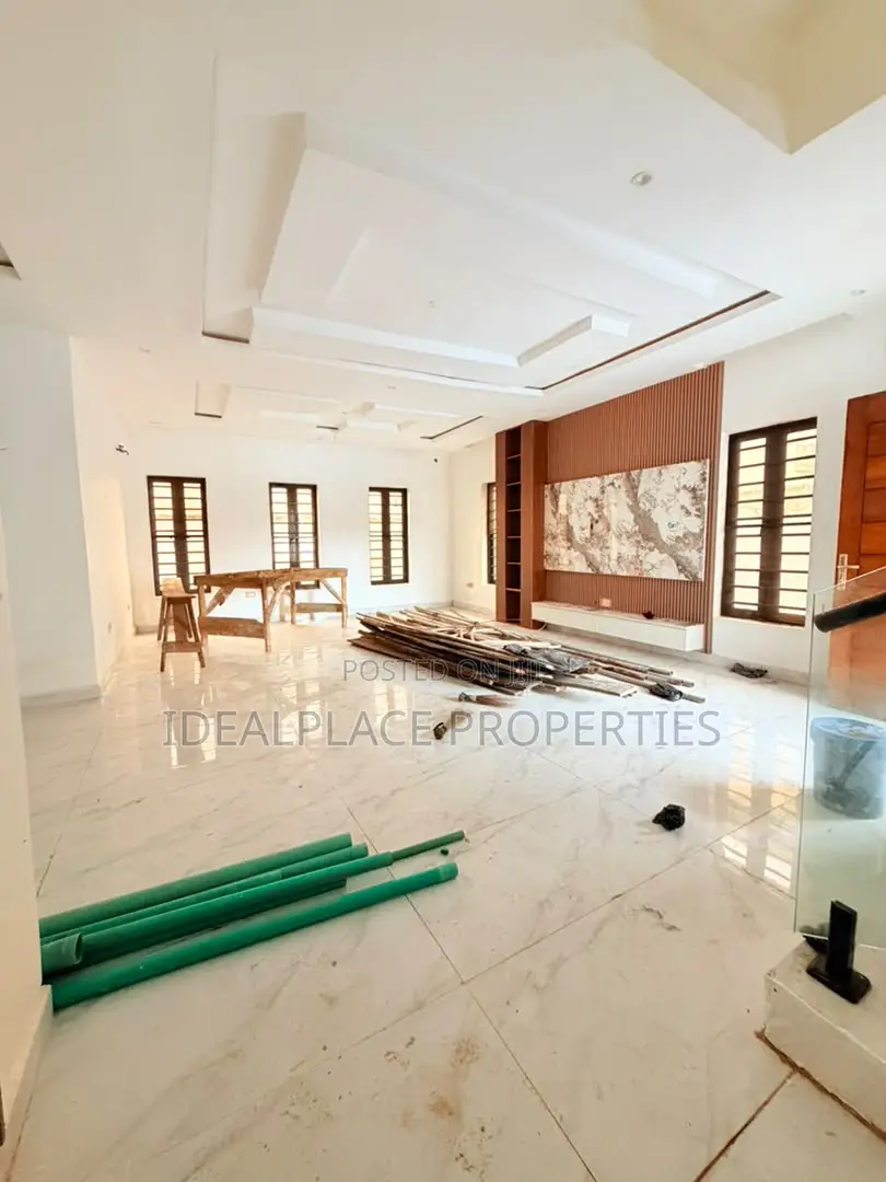 5bdrm Duplex in GRA Phase 1 for sale in GRA Phase 1