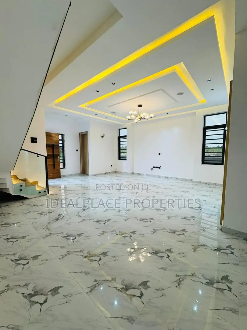 4bdrm Duplex in Obafemi-Owode for sale in Obafemi-Owode