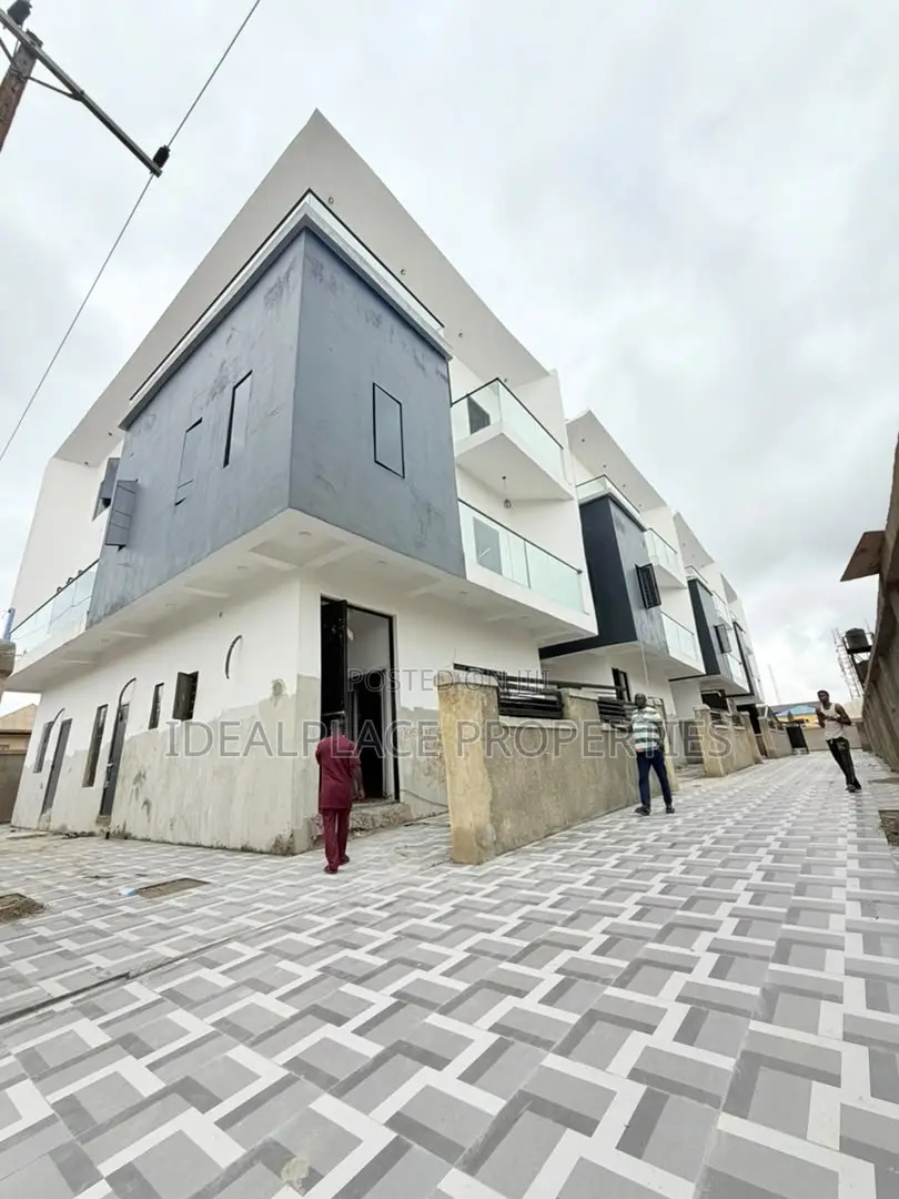 5bdrm Duplex in Amuwo-Odofin for sale in Amuwo-Odofin