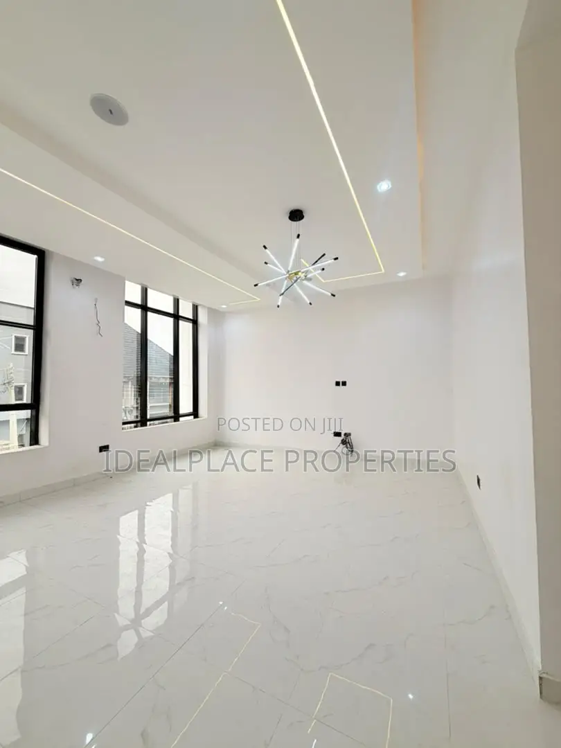 5bdrm Duplex in Amuwo-Odofin for sale in Amuwo-Odofin