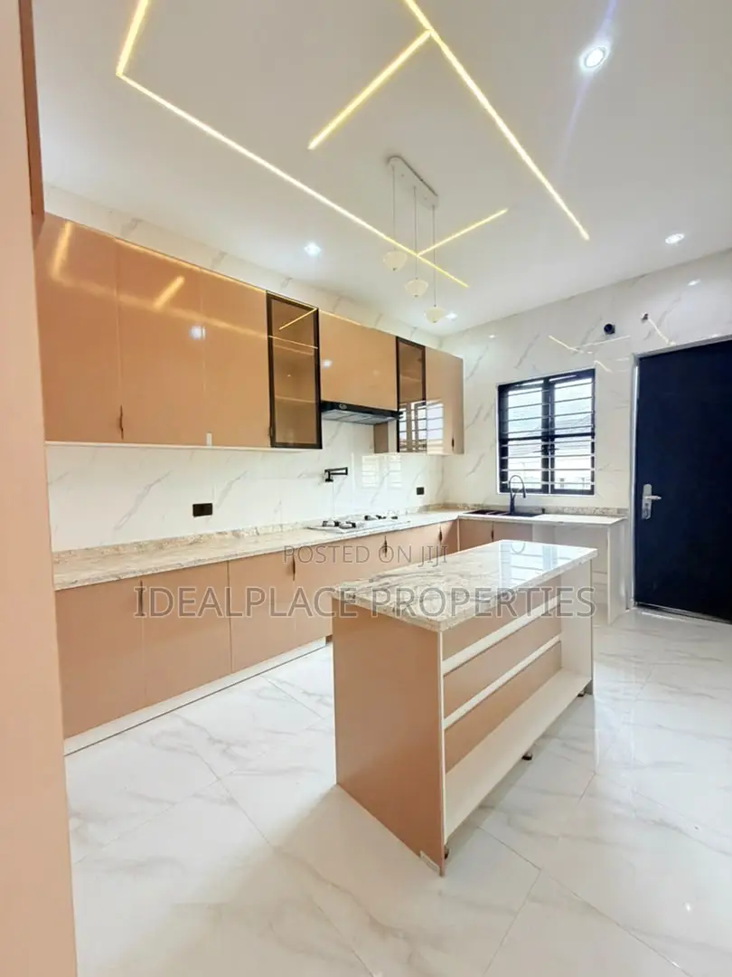 5bdrm Duplex in Amuwo-Odofin for sale in Amuwo-Odofin