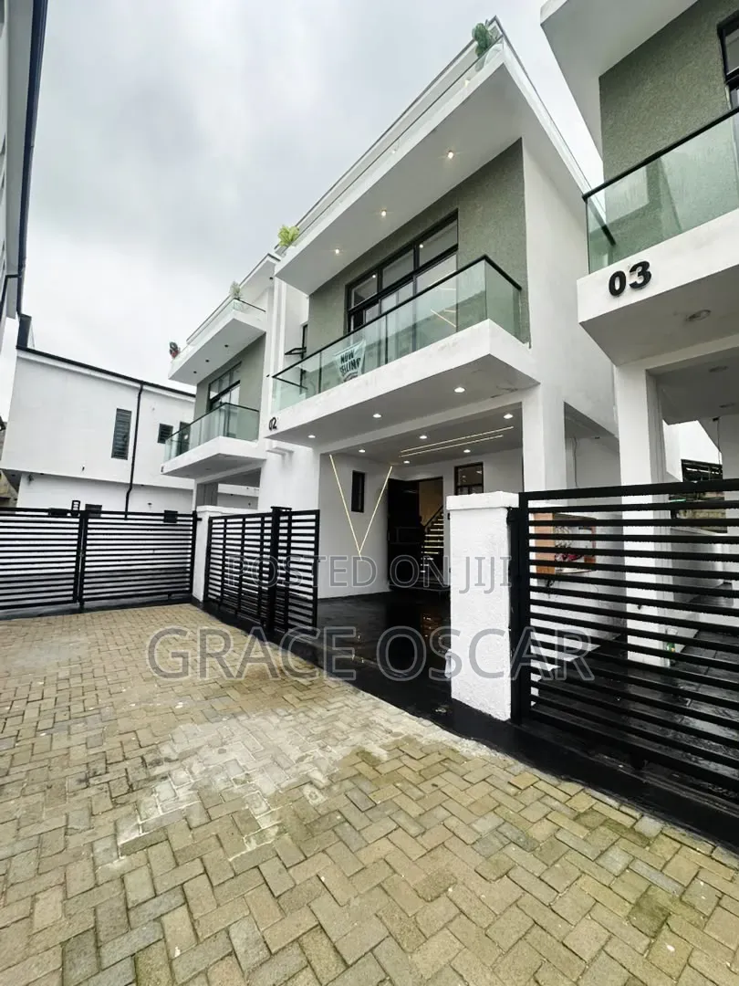 4bdrm Duplex in Ikota for sale in Ikota