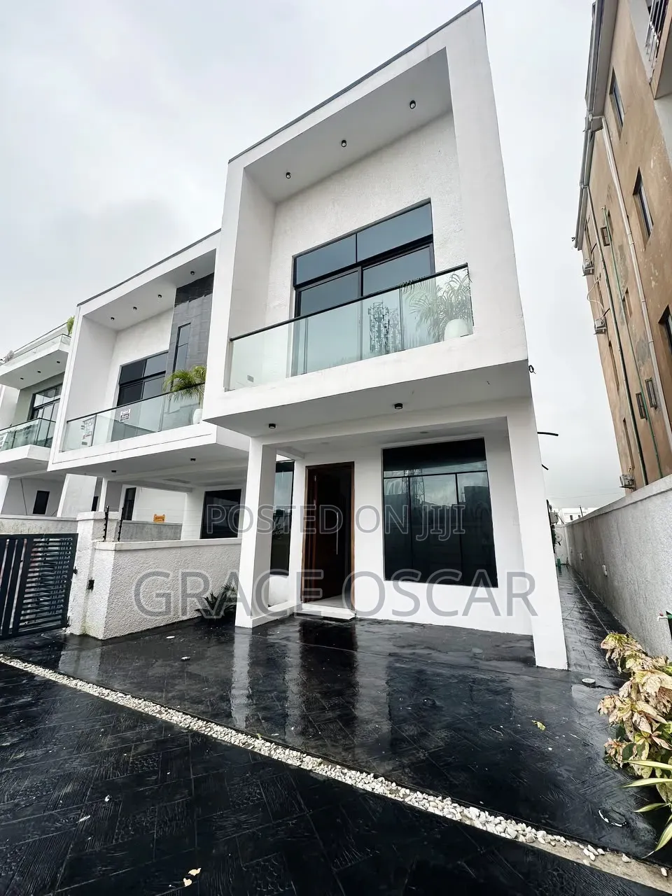 4bdrm Duplex in Ikota for sale in Ikota