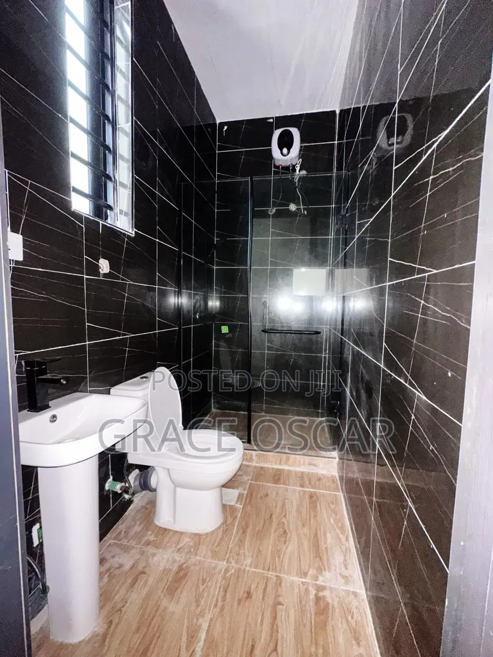 4bdrm Duplex in Ikota for sale in Ikota