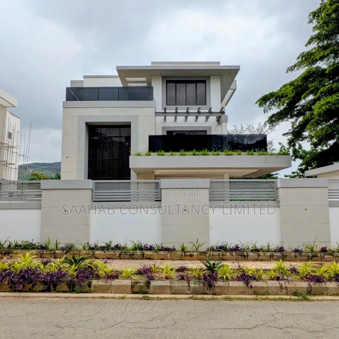 6bdrm Mansion in Main Maitama for sale in Maitama