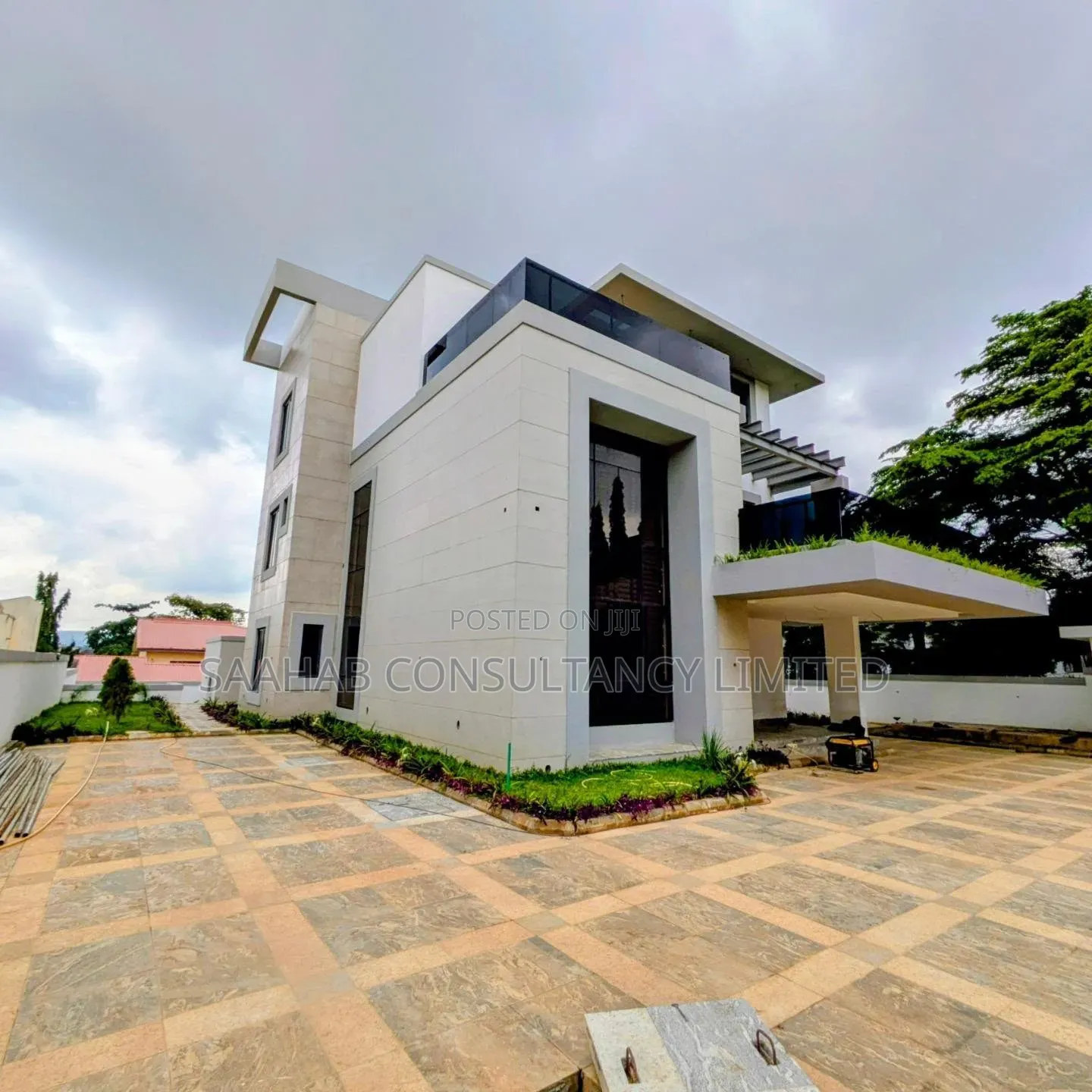 6bdrm Mansion in Main Maitama for sale in Maitama
