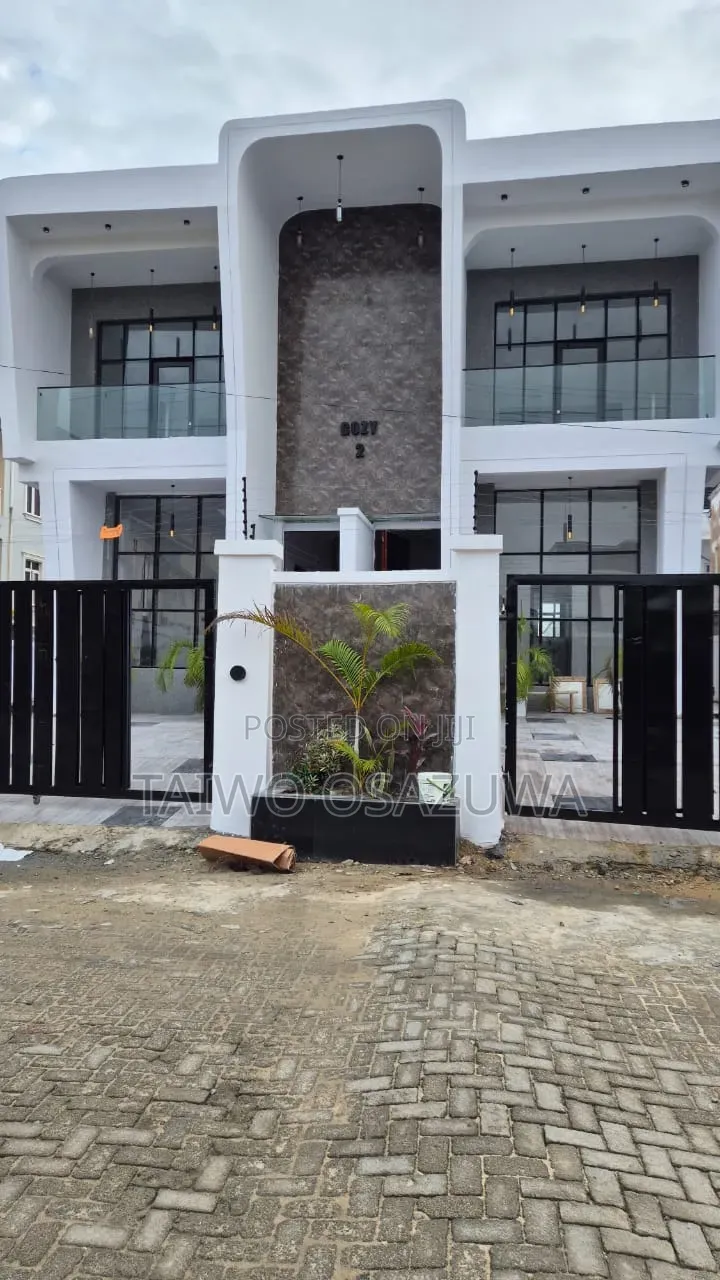 5bdrm Duplex in Leaking Palm City., Ado / Ajah for sale in Ado / Ajah