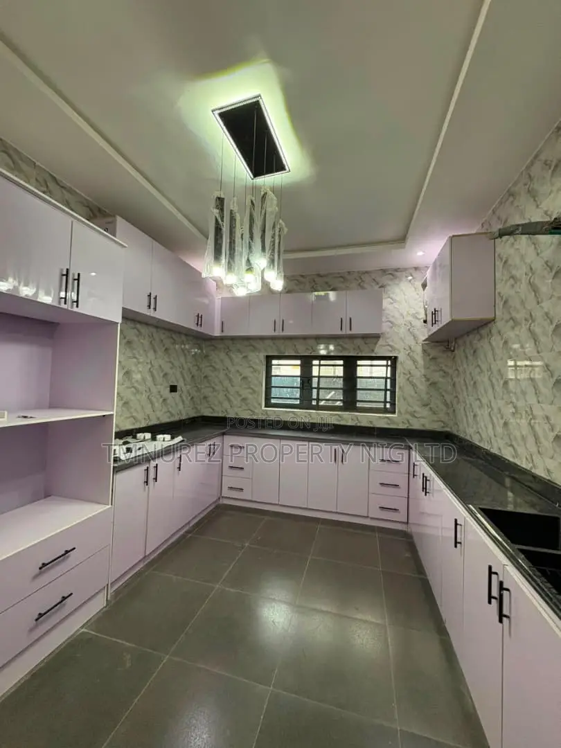 4bdrm Duplex in Orchid Inside An, Chevron for rent in Chevron