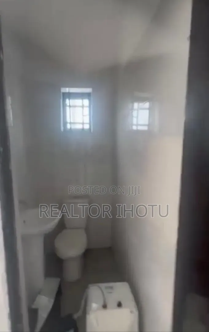 3bdrm Bungalow in Olokonla Estate, Ologolo for sale in Ologolo