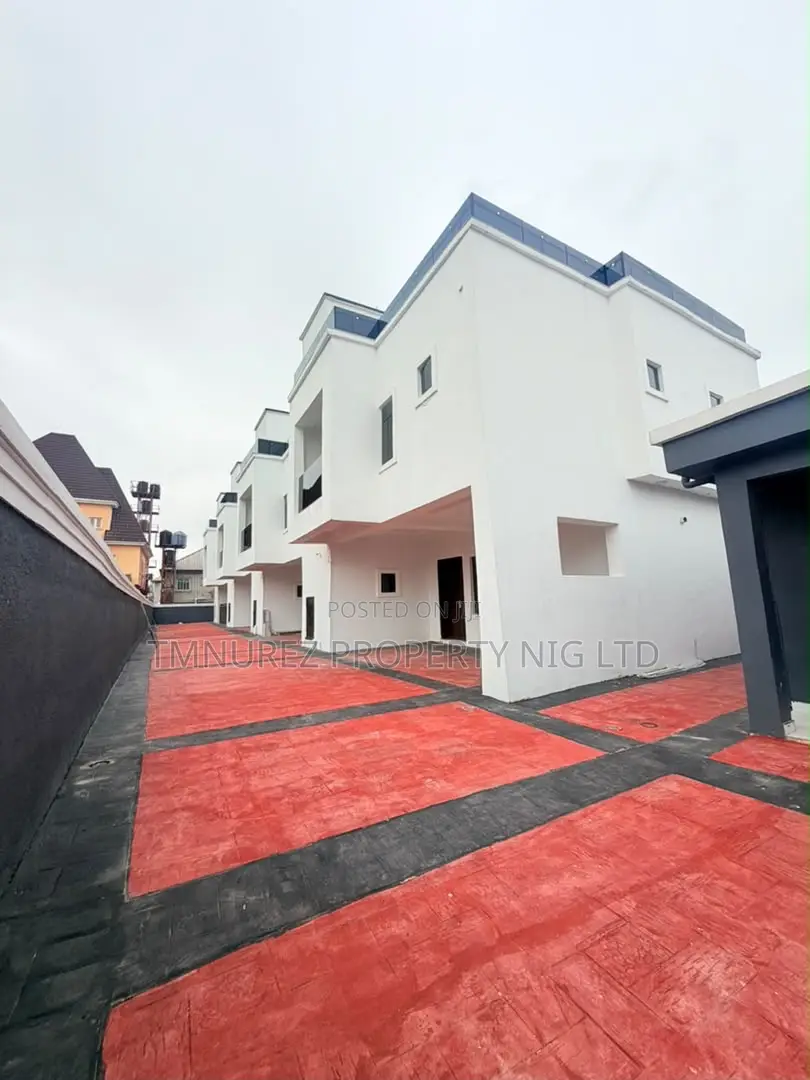 4bdrm Duplex in Ago Palace for sale in Ago Palace