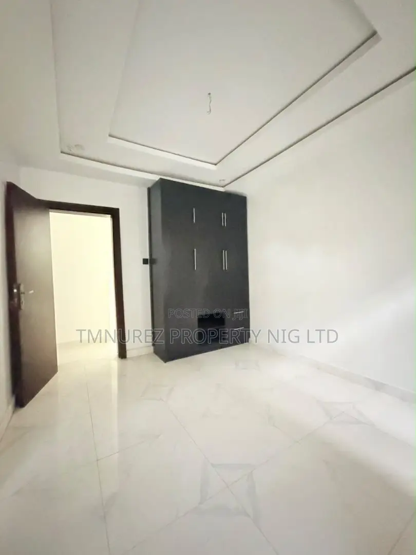 4bdrm Duplex in Ago Palace for sale in Ago Palace