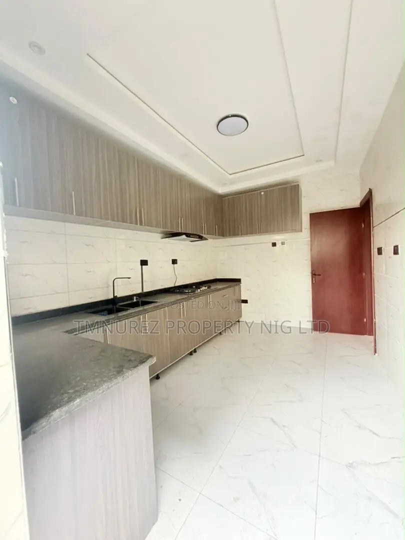 4bdrm Duplex in Ago Palace for sale in Ago Palace