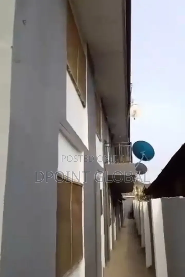 12bdrm Block of Flats in Not Estate, Abaranje for sale in Abaranje