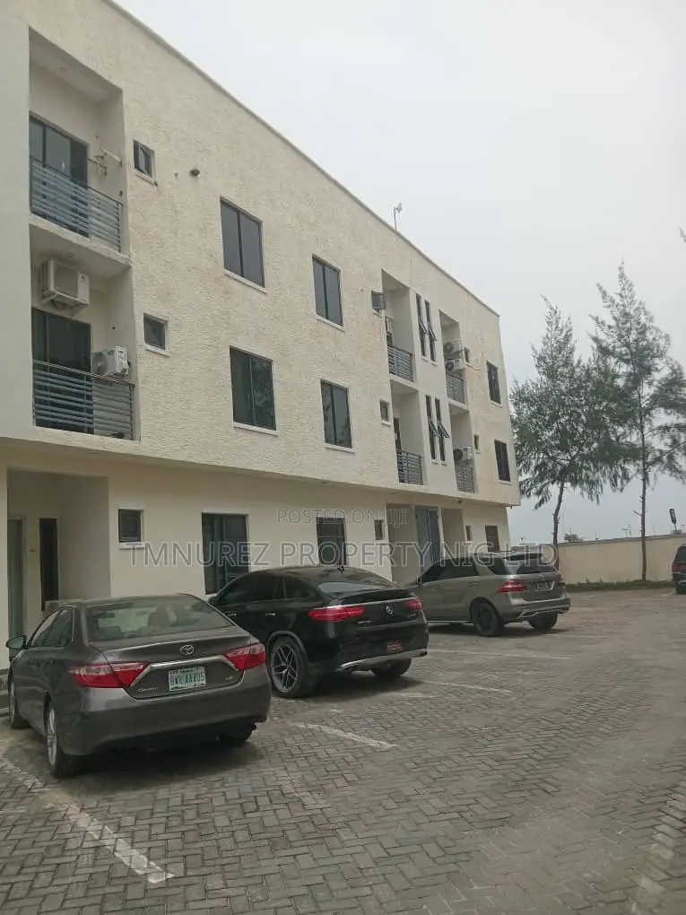 2bdrm Block of Flats in Chevron for sale in Chevron