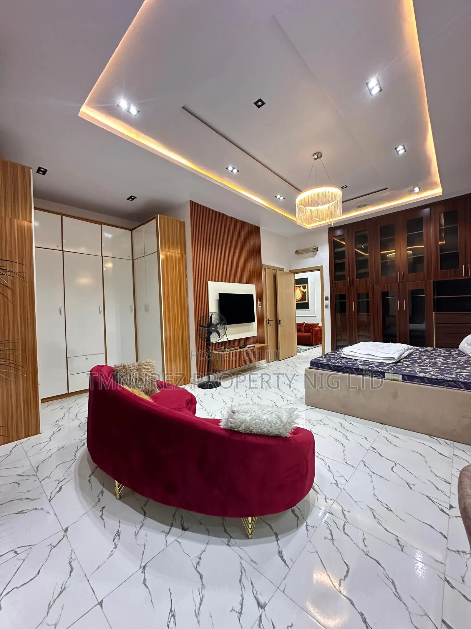 Furnished 4bdrm Duplex in Chevron for rent in Chevron