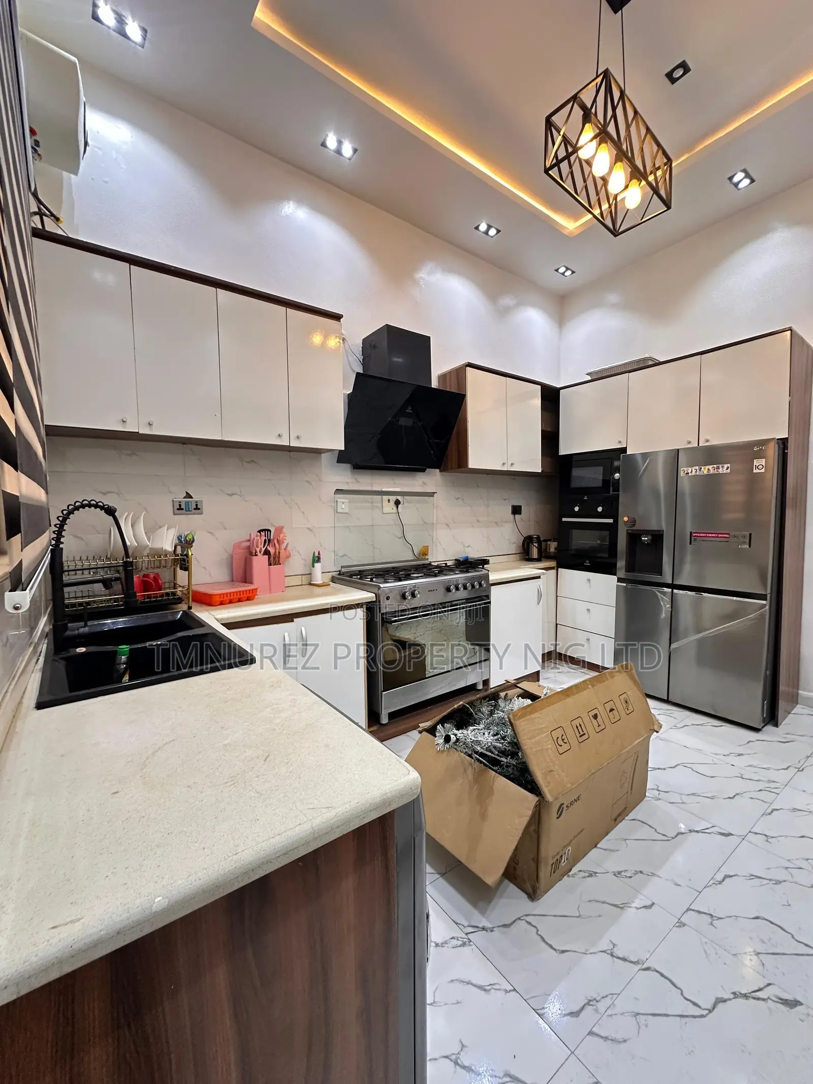 Furnished 4bdrm Duplex in Chevron for rent in Chevron