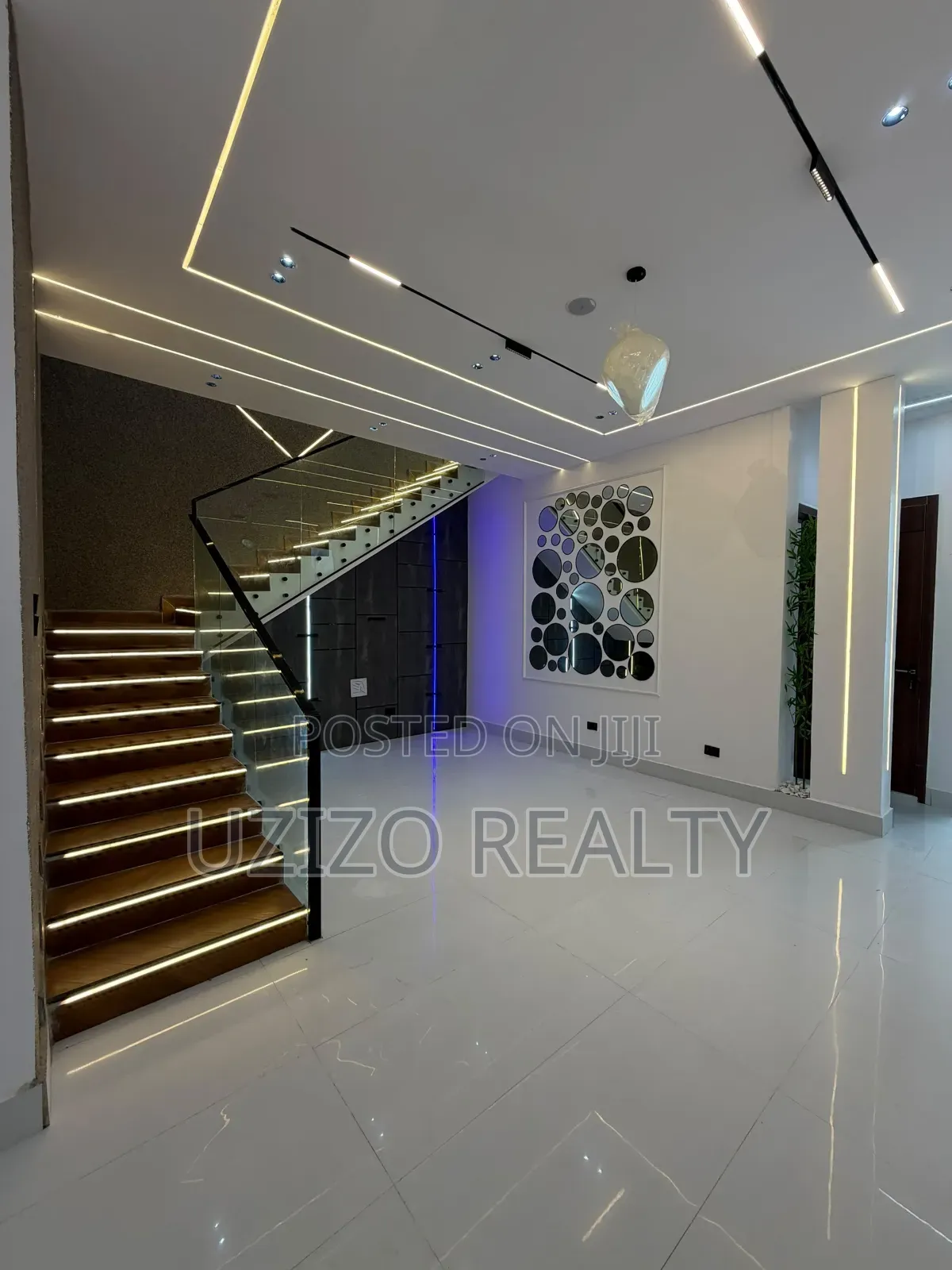 4bdrm Duplex in Ikota for sale in Ikota