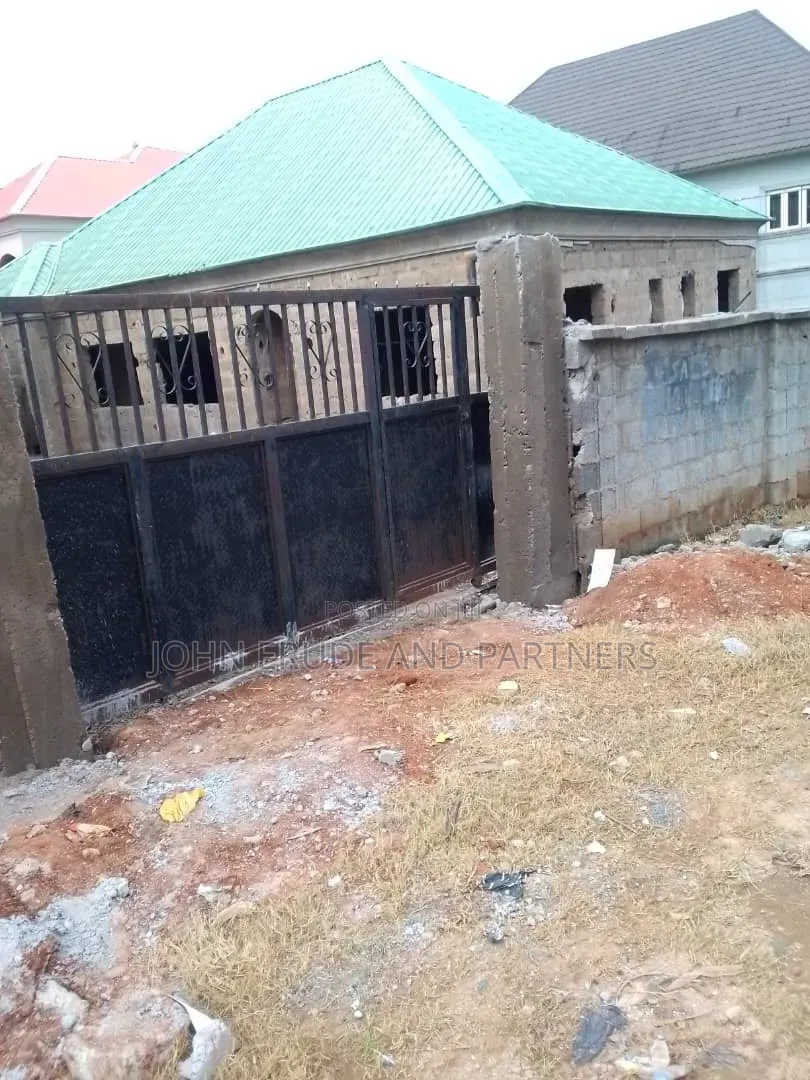 3bdrm Bungalow in Citzen Avenue, Dawaki for sale in Dawaki
