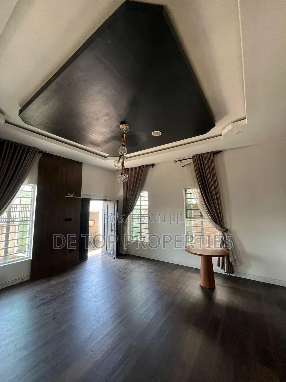 4bdrm Duplex in Osapa London, Lekki Phase 1 for rent in Lekki Phase 1