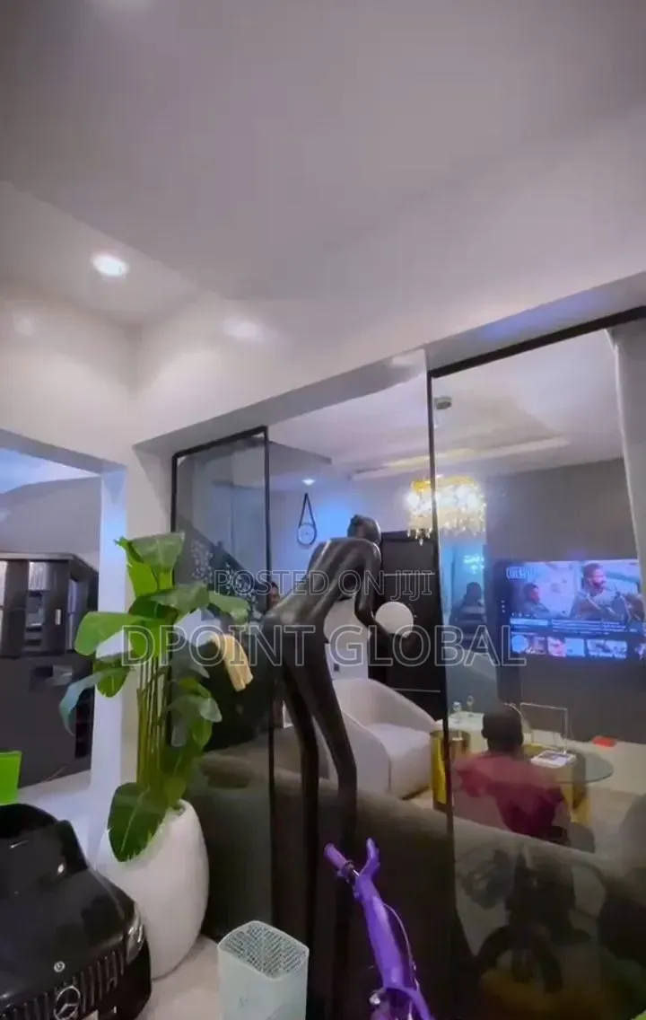 Furnished 5bdrm Duplex in In Estate, Alakuko for sale in Alakuko