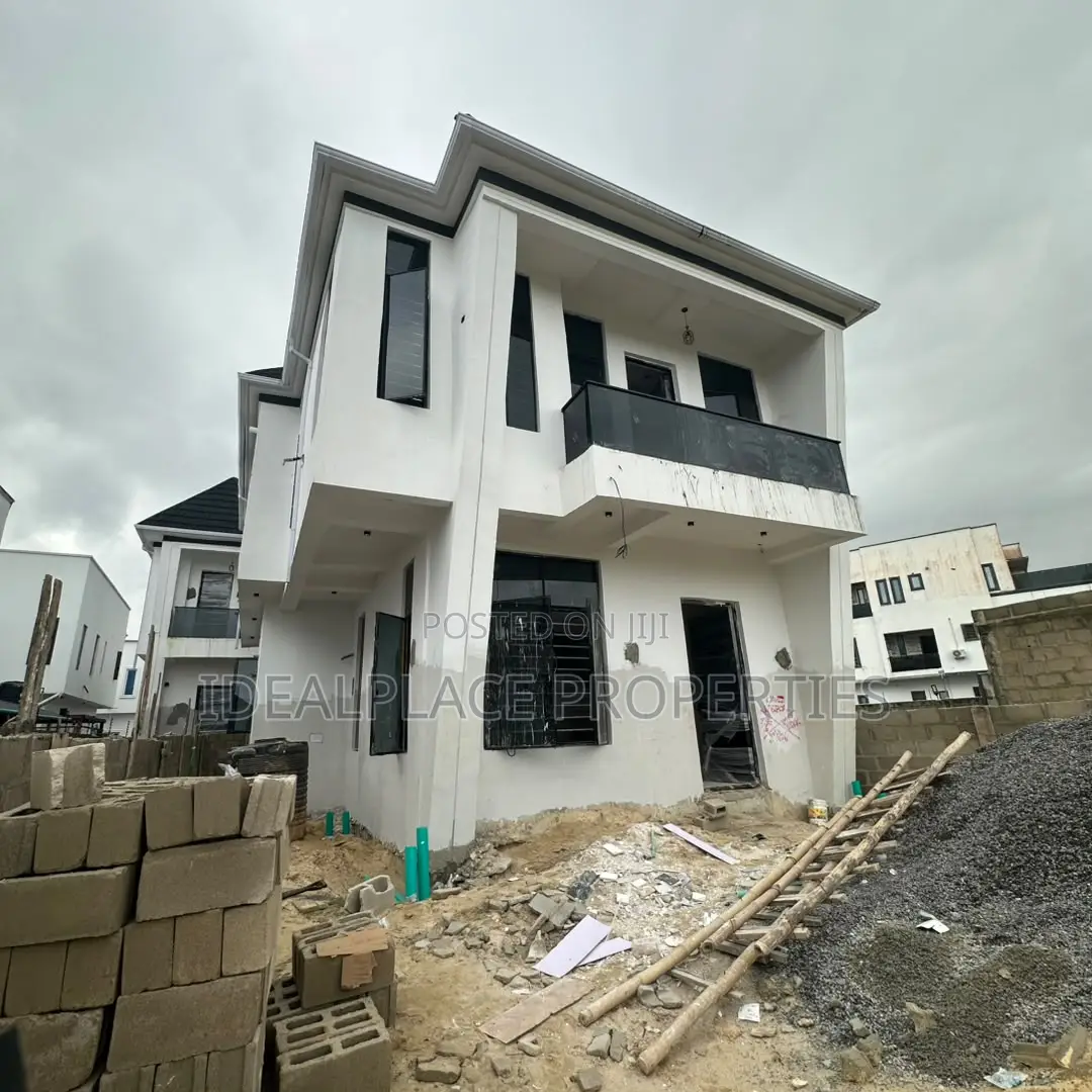 5bdrm Duplex in Sangotedo for sale in Sangotedo