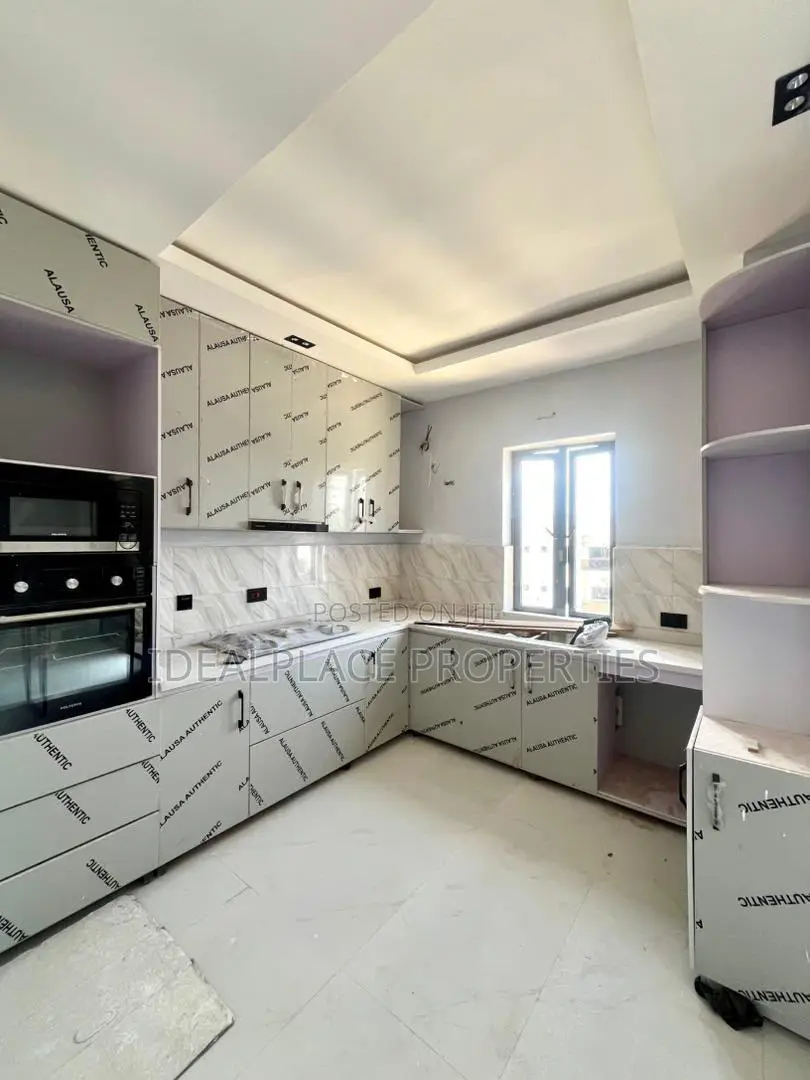 2bdrm Apartment in Ikate for sale in Ikate