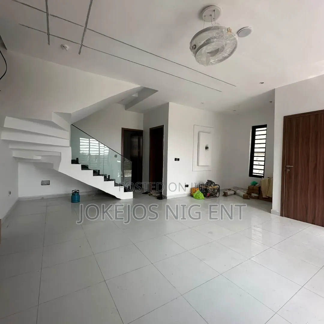 4bdrm Duplex in Ajah Lekki Lagos, Abraham Adesanya Estate for sale in Abraham Adesanya Estate