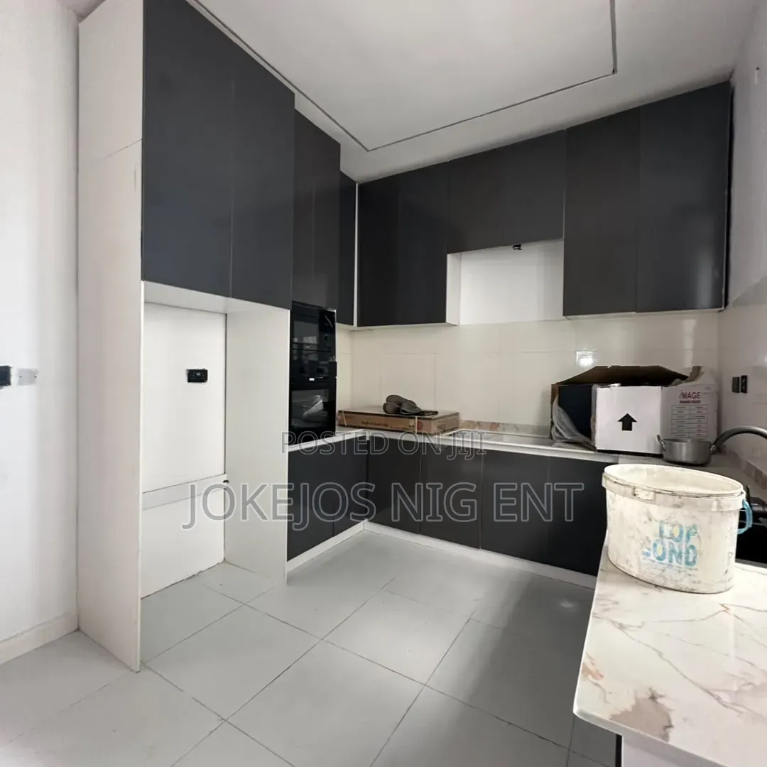 4bdrm Duplex in Ajah Lekki Lagos, Abraham Adesanya Estate for sale in Abraham Adesanya Estate