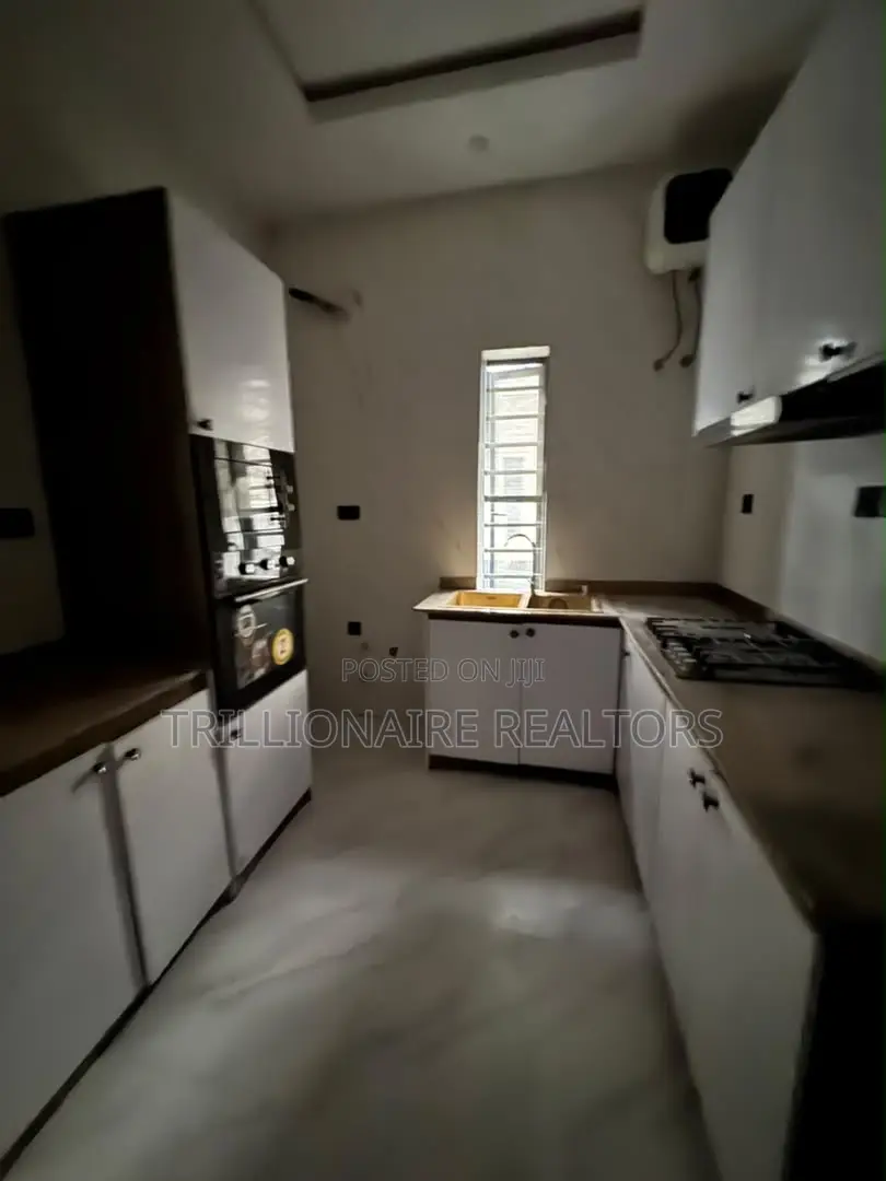 4bdrm Duplex in Ologolo, Agungi for rent in Agungi