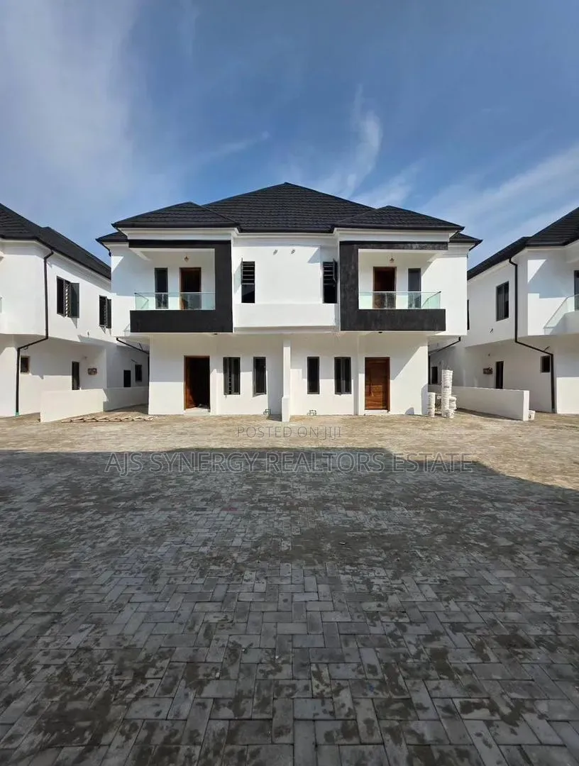 4bdrm Duplex in VGC / Ajah for sale in VGC / Ajah