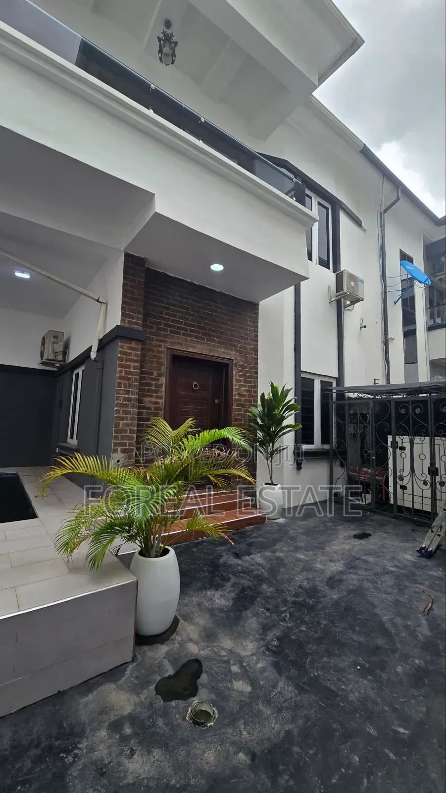 Furnished 4bdrm Duplex in Fatai Kudirat Estate, Osapa london for rent in Osapa london