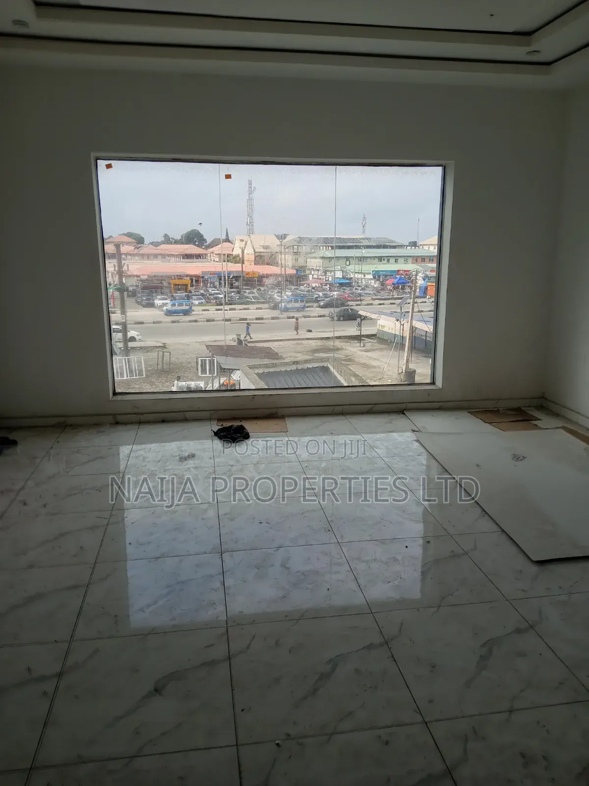 60sqm Office Space on 2nd Floor Directly on Express at Awoyaya for Rent in Awoyaya