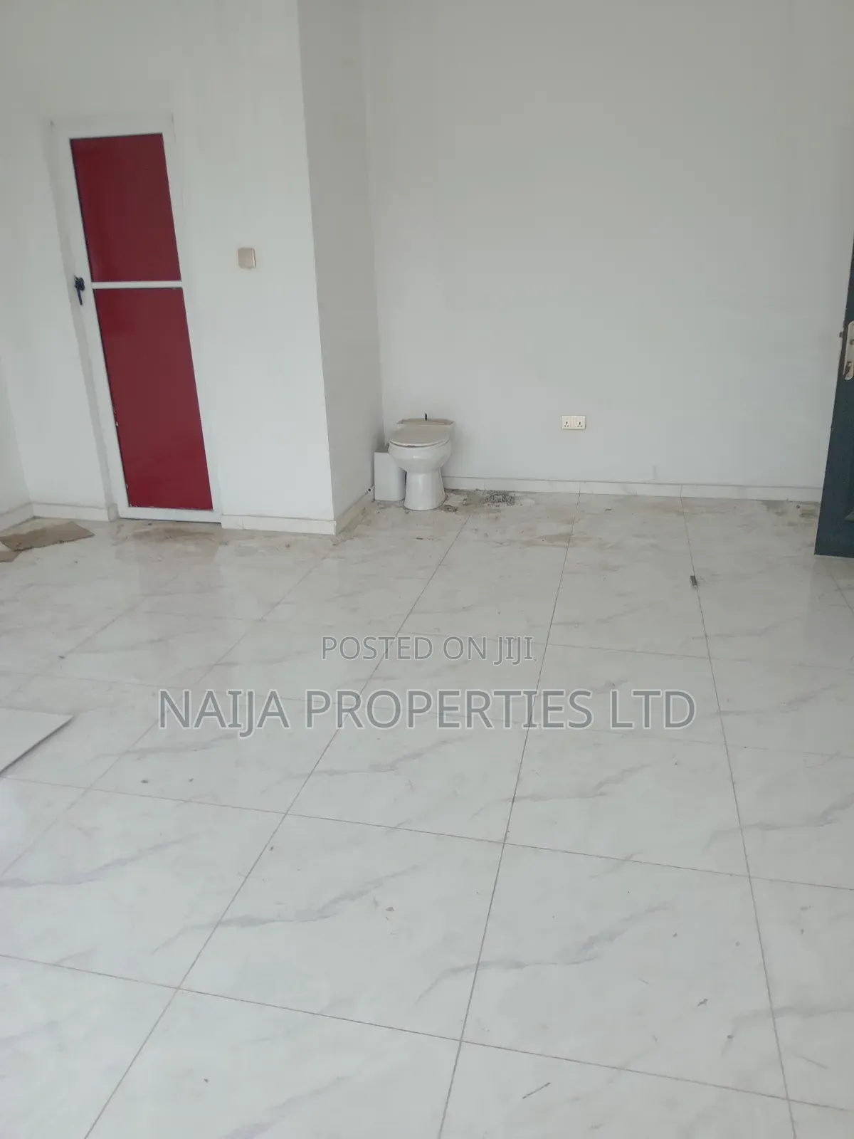60sqm Office Space on 2nd Floor Directly on Express at Awoyaya for Rent in Awoyaya