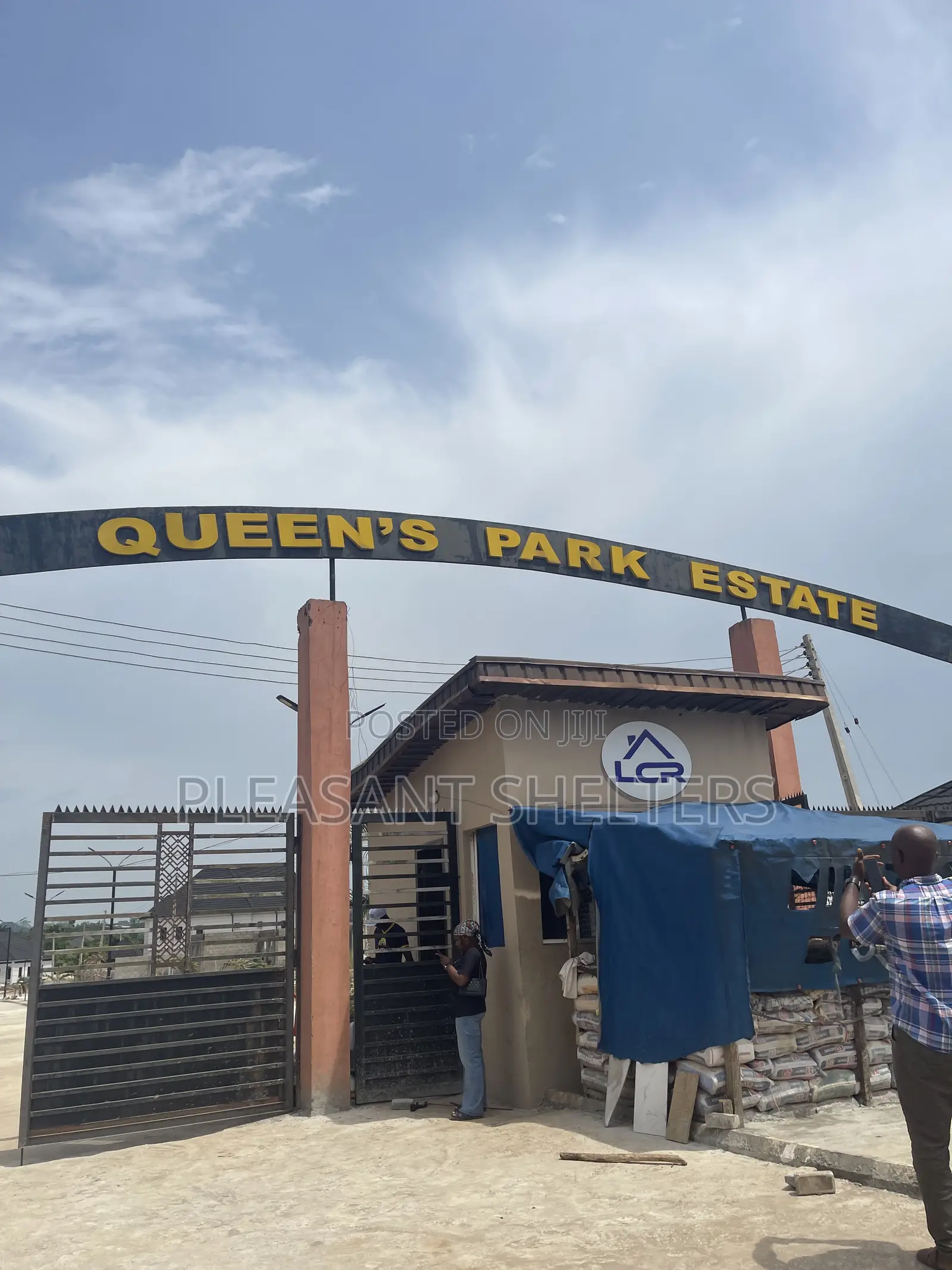 Queens Park Estate in Obafemi-Owode