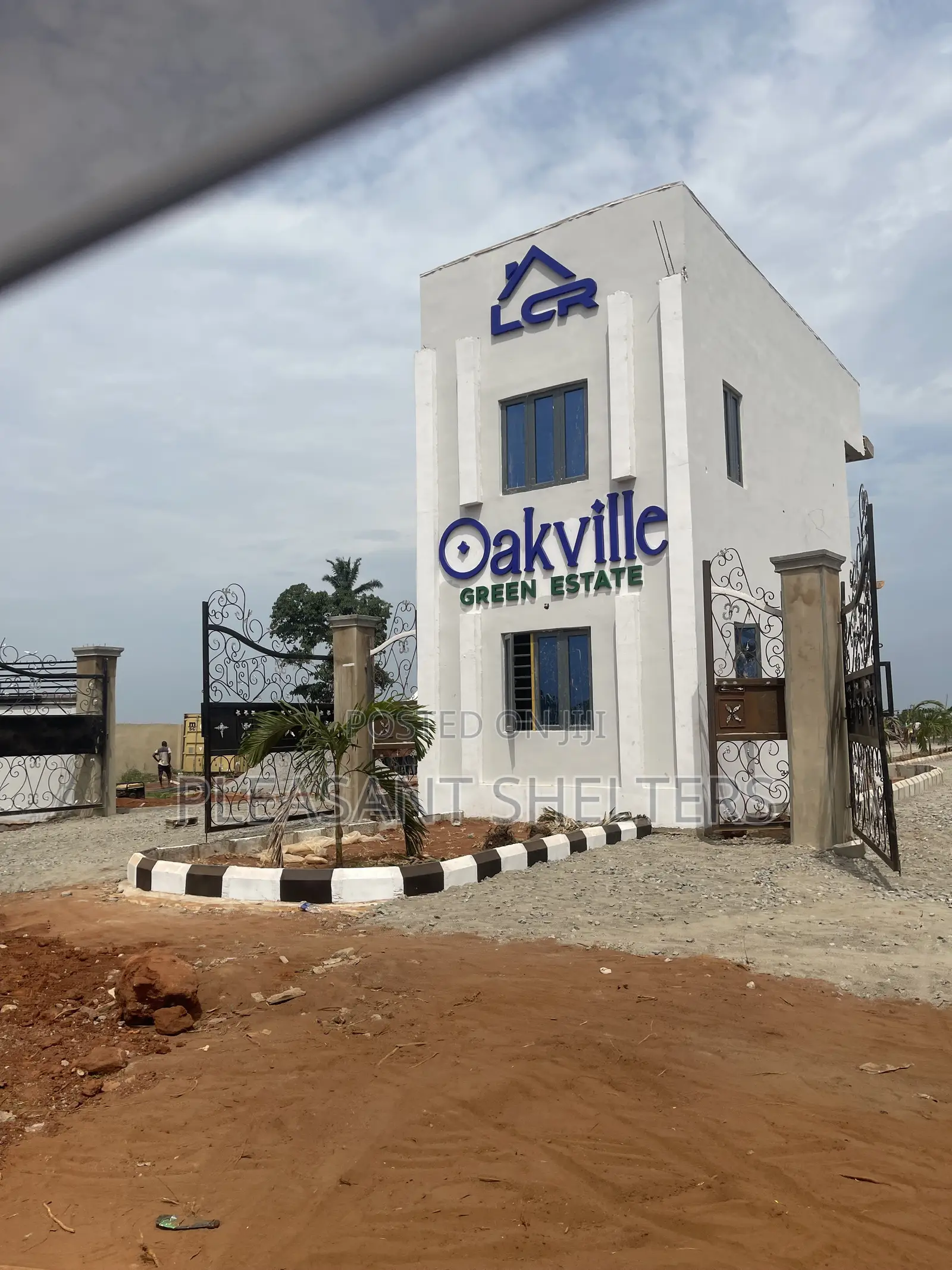 Oakville Estate in Obafemi-Owode
