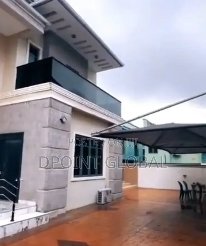 5bdrm Duplex in In Estate, Ifako-Ogba for sale in Ifako-Ogba