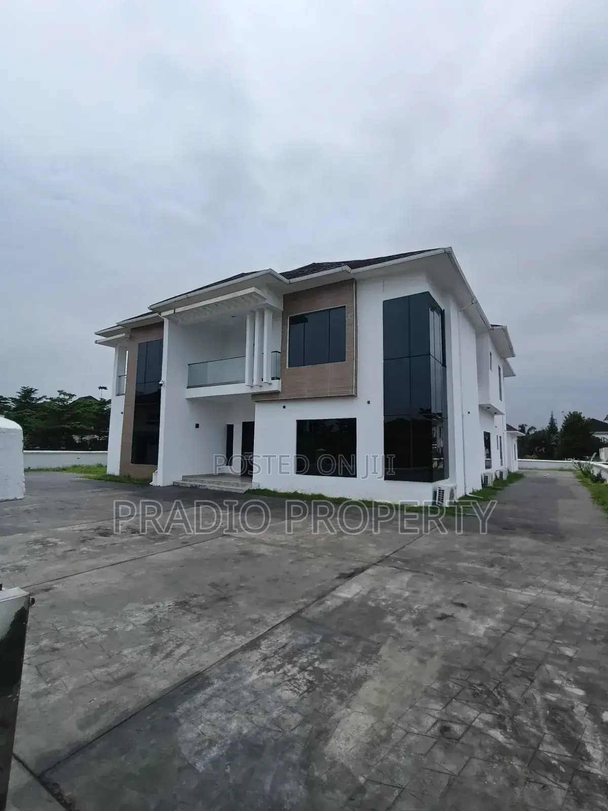 5bdrm Duplex in Royal Garden Estate, Ajiwe for sale in Ajiwe