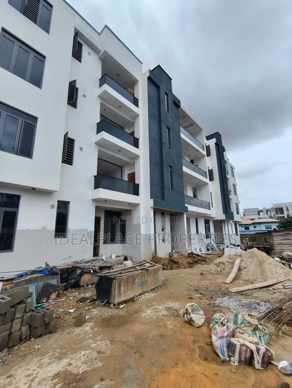 3bdrm Apartment in Ikeja GRA for sale in Ikeja GRA