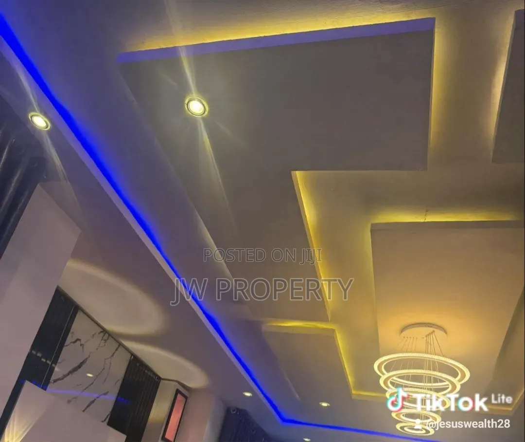 4bdrm Bungalow in Iyi Azi Land, Njikoka for sale in Njikoka