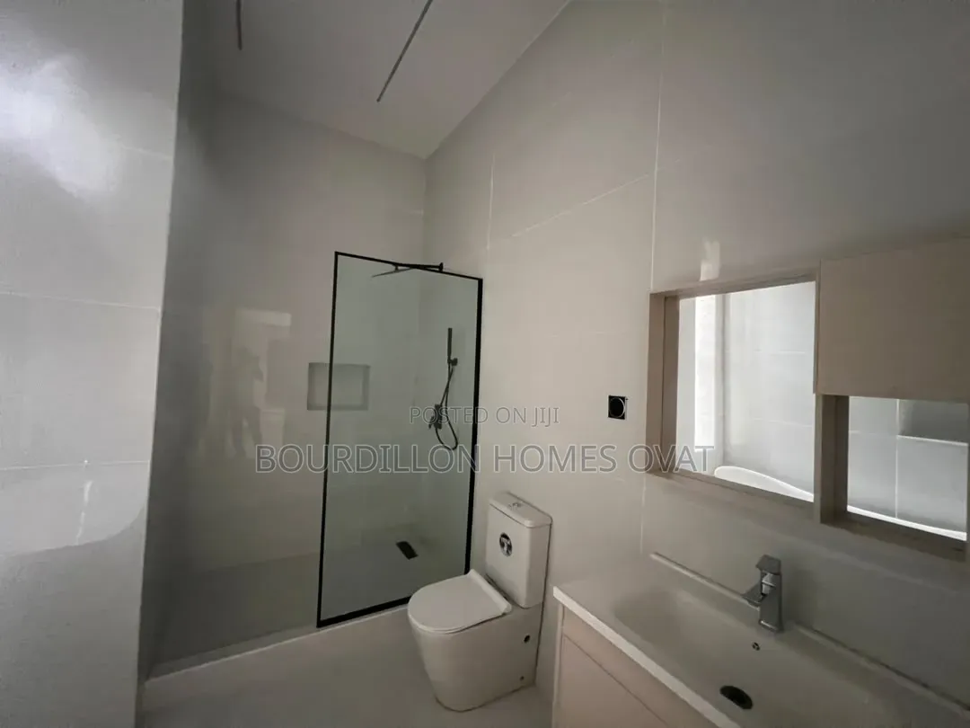 4bdrm Duplex in Genesis Court Badore for sale in Lekki Expressway