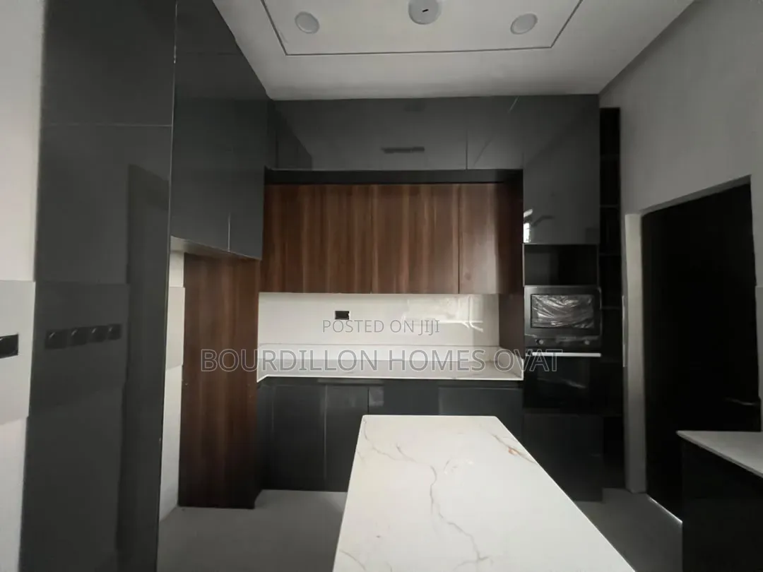 4bdrm Duplex in Genesis Court Badore for sale in Lekki Expressway
