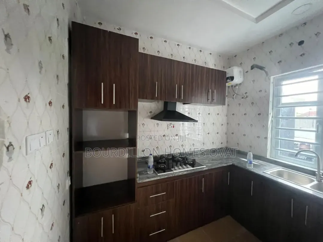 2bdrm Apartment in Badore Ajah Lekki for rent in Lekki Expressway