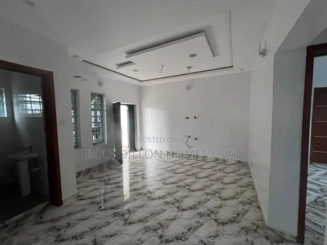 2bdrm Apartment in Badore Ajah Lekki for rent in Lekki Expressway