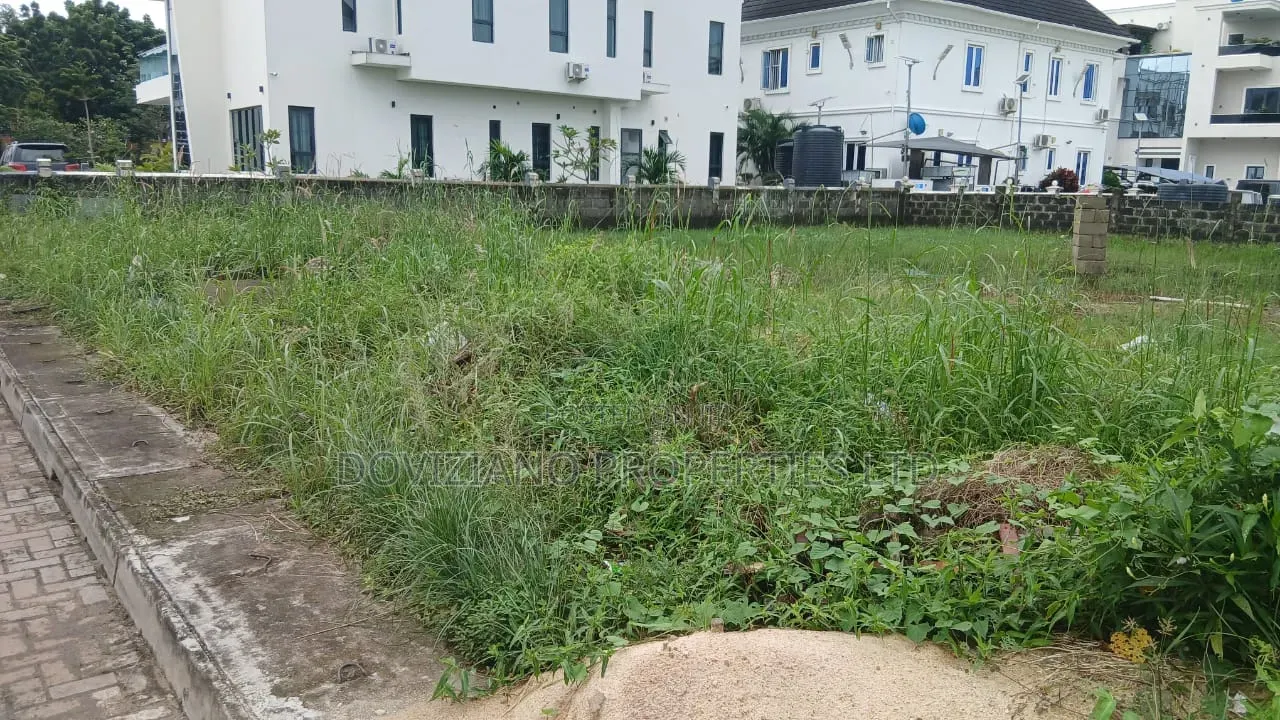 One Plot of Land in Ikate-Elegushi